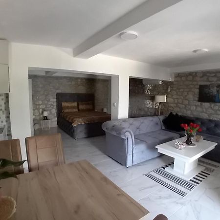 Apartmani Dumezic Bar Værelse billede