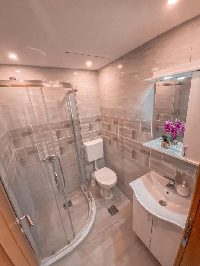 Apartmani Dumezic Bar Eksteriør billede