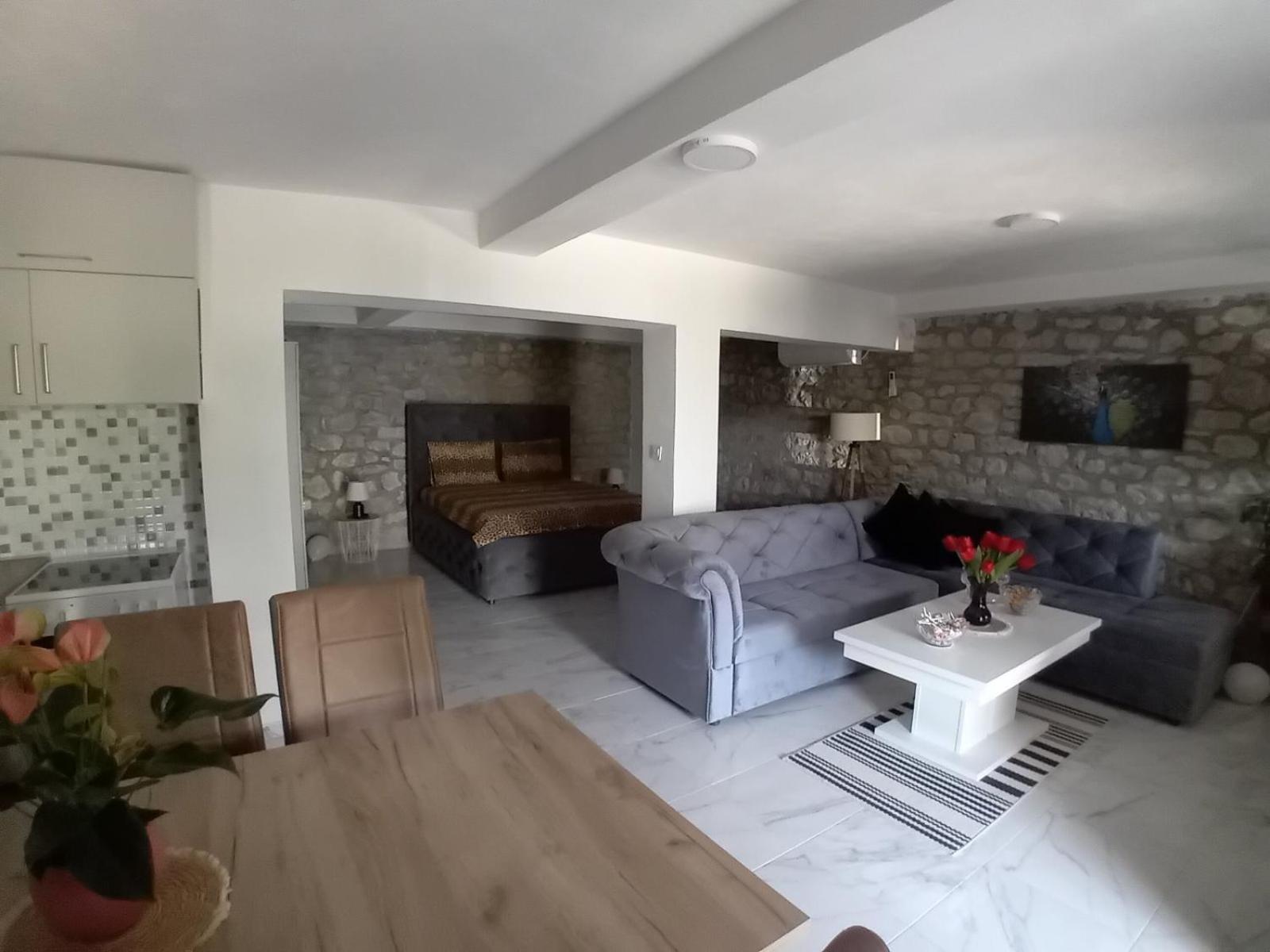 Apartmani Dumezic Bar Værelse billede