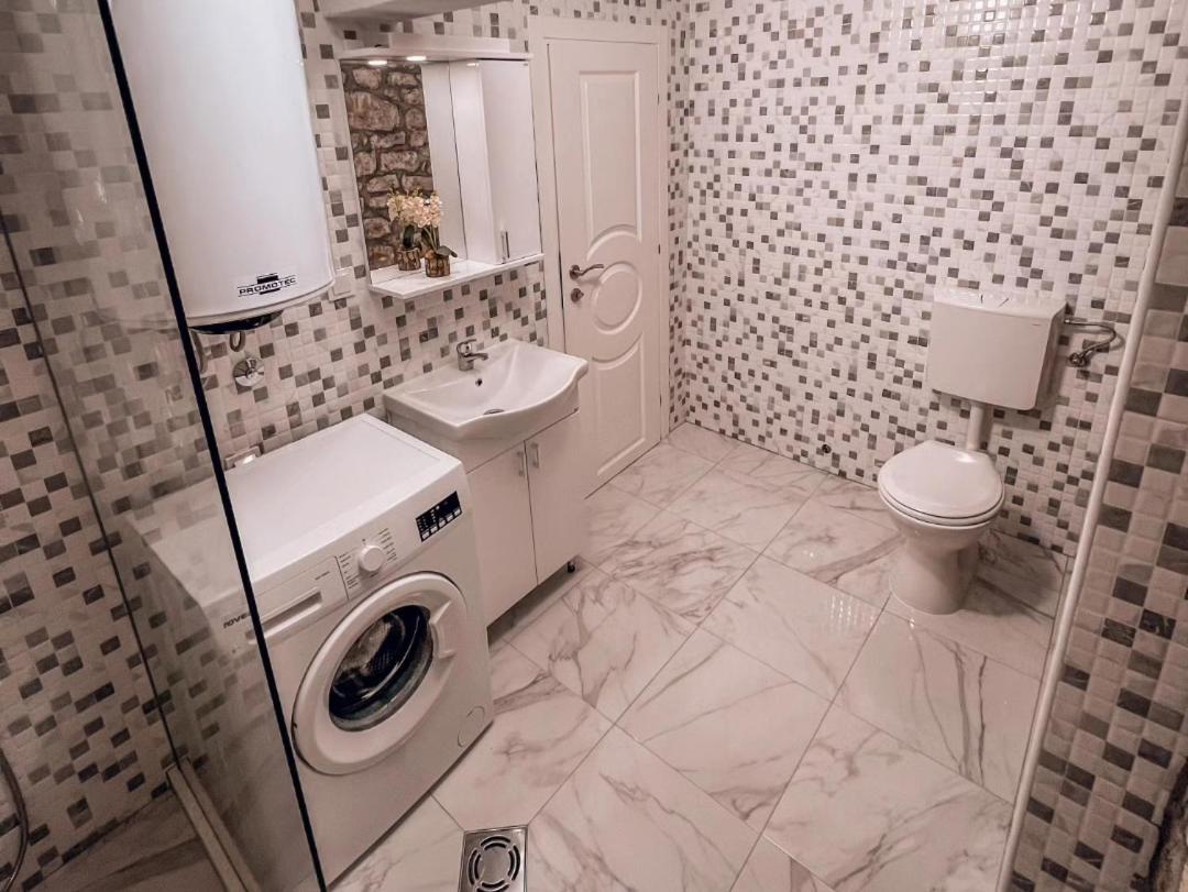 Apartmani Dumezic Bar Værelse billede